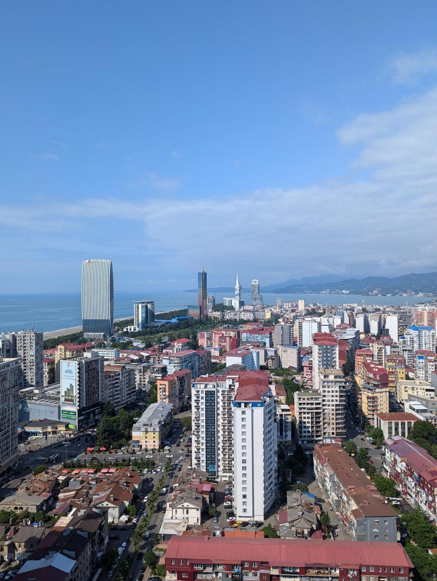 Intourist Residence Premium Studio Батуми Екстериор снимка