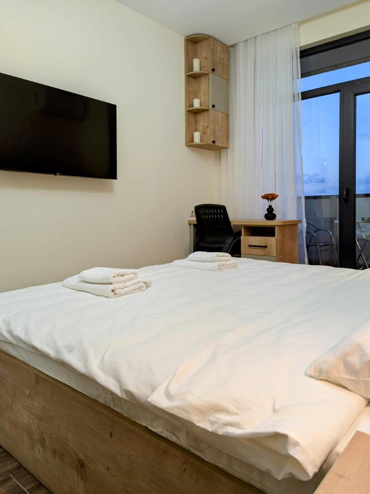 Intourist Residence Premium Studio Батуми Екстериор снимка