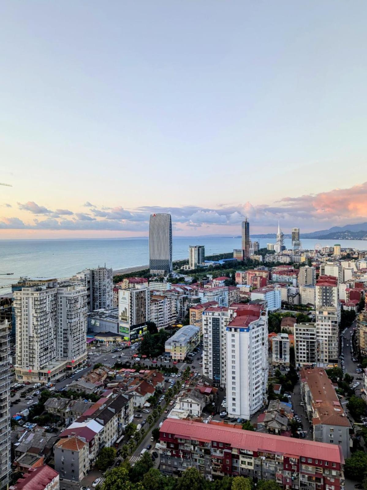 Intourist Residence Premium Studio Батуми Екстериор снимка